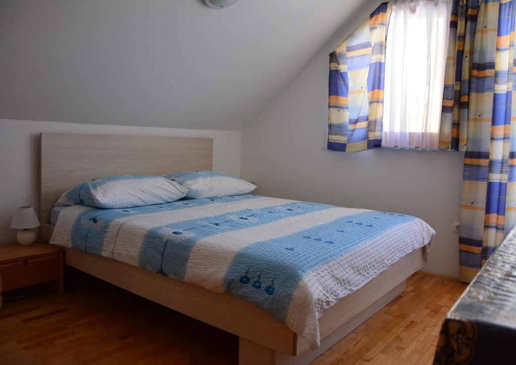 Apartment Gatej Cerkno